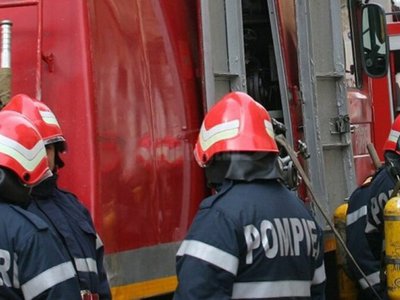 Incendiu într-o gospodărie din Teioasa: …
