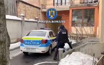 Bărbat de 35 de ani, …