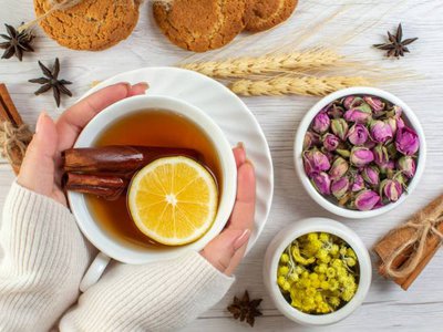 Ceaiuri recomandate pentru sănătatea pielii …