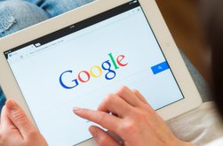 Google face din nou schimbări. …