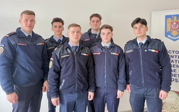 Studenți ai Academiei de Poliție …