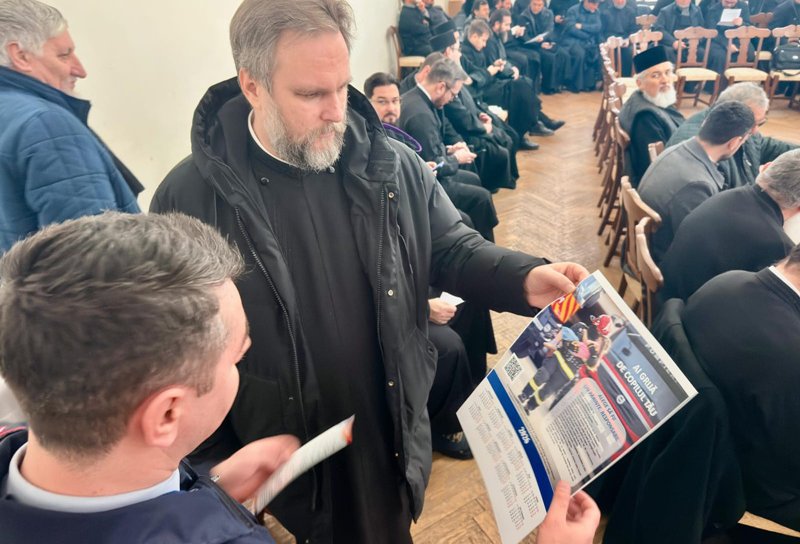 Preoții și pompierii, parteneri în prevenirea incendiilor și a accidentelor casnice în care sunt implicați copii