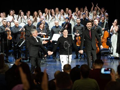 Educație, artă și emoție: „Lacrimi …