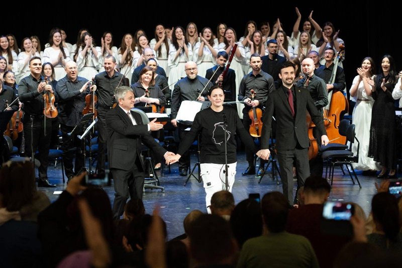 Educație, artă și emoție: „Lacrimi de Luceafăr”, proiect educațional dedicat poetului Mihai Eminescu