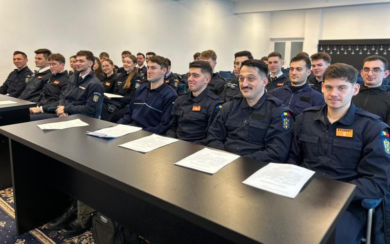 Viitori ofițeri de poliție, în practică la Botoșani