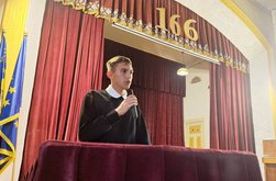 Volum de poezii publicat de …