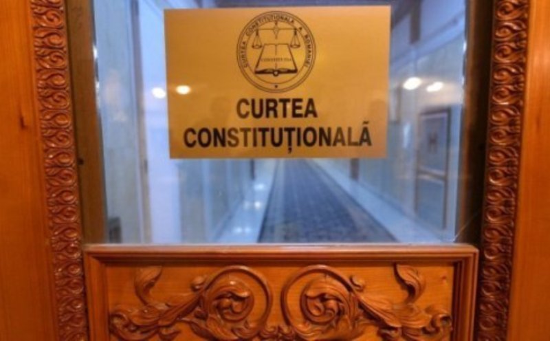 Plafonarea sporului ajunge la CCR. Ce a decis tribunalul în cazul tăierii sporului pentru condiții de muncă