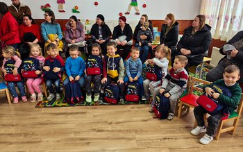 Un pas spre școală: Proiectul …