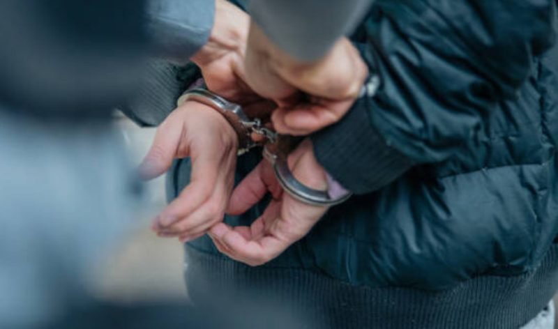 Bărbat de 61 de ani reținut pentru încălcarea ordinului de protecție