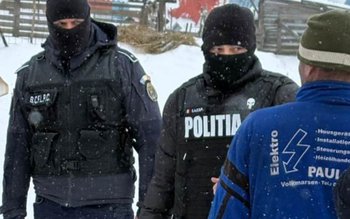 Percheziții ale polițiștilor botoșăneni