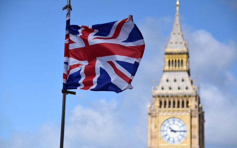 Lege din 25 februarie în Marea Britanie pentru românii cu dublă cetățenie. Le poate fi refuzată intrarea în UK