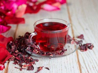 Beneficiile ceaiului de hibiscus