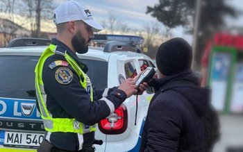 Pietonii și bicicliștii sancționați într-o …