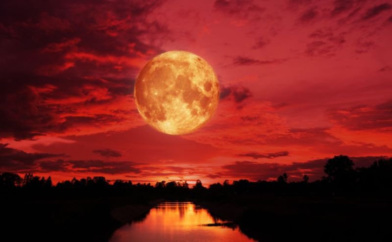 Luna Sângerie se vede din nou pe cer. Superstiții și tradiții străvechi de Luna Roșie: Ce trebuie să faci marți, 3 martie