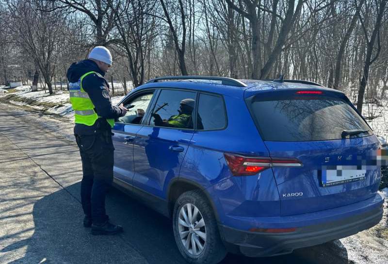 Depistat la volan cu permisul de conducere suspendat