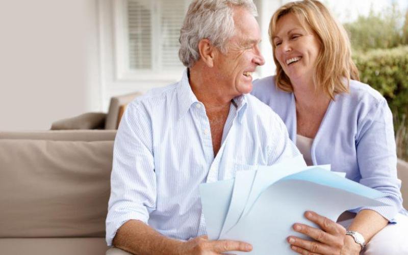 Tot mai mulți români ies la pensie în străinătate. Numărul lor a crescut cu aproape 30% în ultimii patru ani