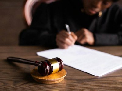 Dosar penal pentru conducerea unui …