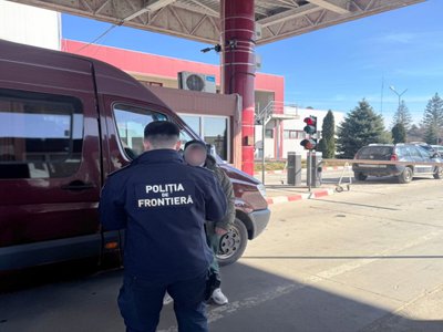 Carte de identitate falsă, descoperită …