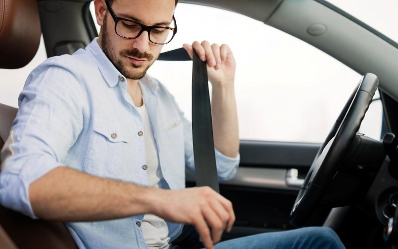 Cum se dă amenda pentru nepurtarea centurii de siguranță! Reguli stricte pentru șoferi și pasageri