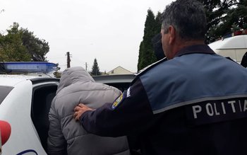 Autorul furtului de colete, a …