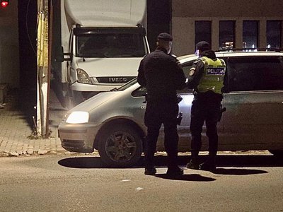 Bărbat amendat de polițiști după …