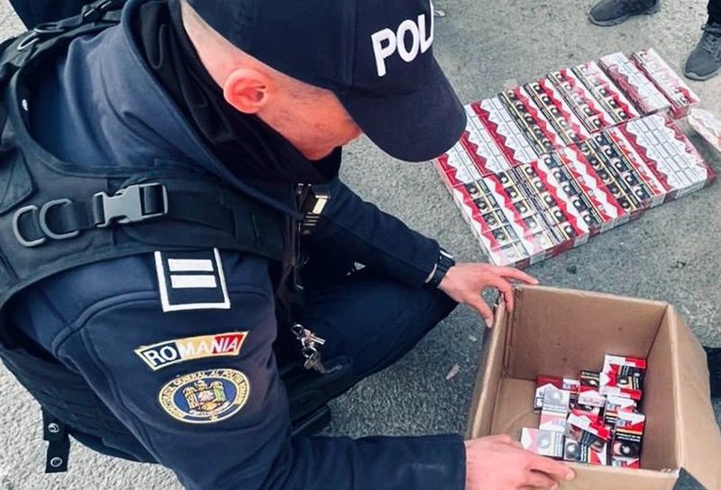 4.000 de țigarete confiscate de polițiști în urma unui control rutier