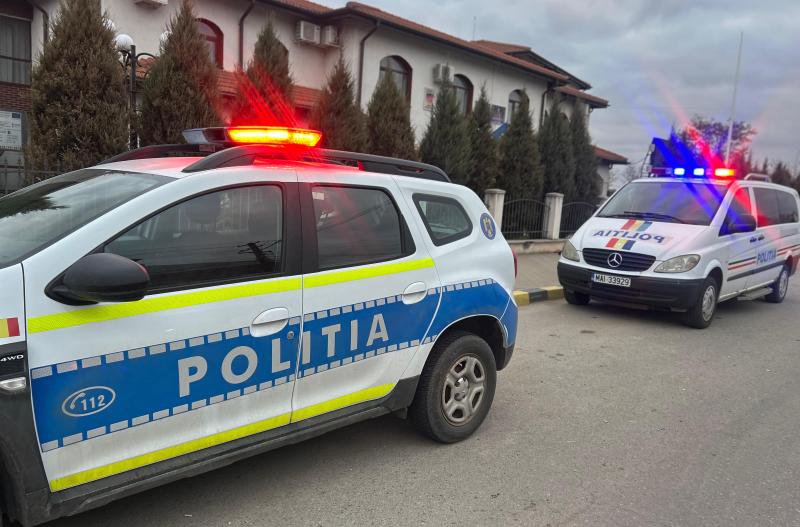 Acțiune în forță a poliției la Ștefănești. Peste 100 de forțe de ordine angrenate