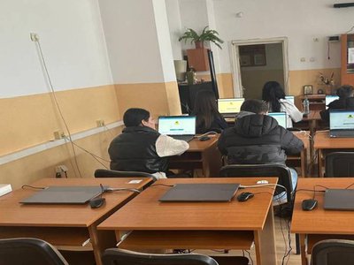 Securitatea în muncă, învățată de …