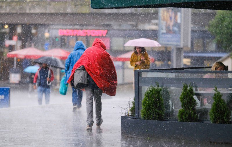 Ciclonul Erminio lovește România. Sunt anunțate ploi, viscol, ninsori și strat de zăpadă de 20 cm la munte