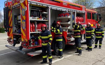 Pompierii vor fi la datorie, …
