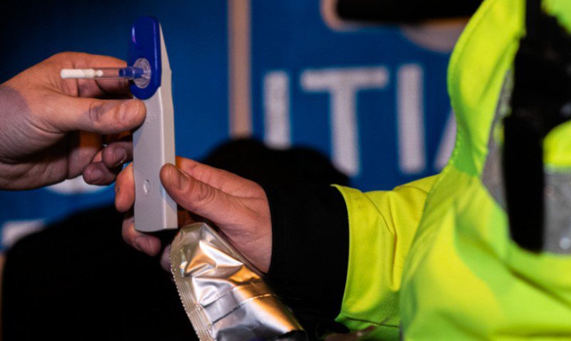 Șofer cu un comportament suspect găsit pozitiv în urma testării pentru consum de substanțe psihoactive