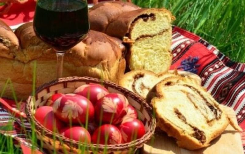 Duminica Tomii - ziua în care îi cinstim pe cei care nu mai sunt