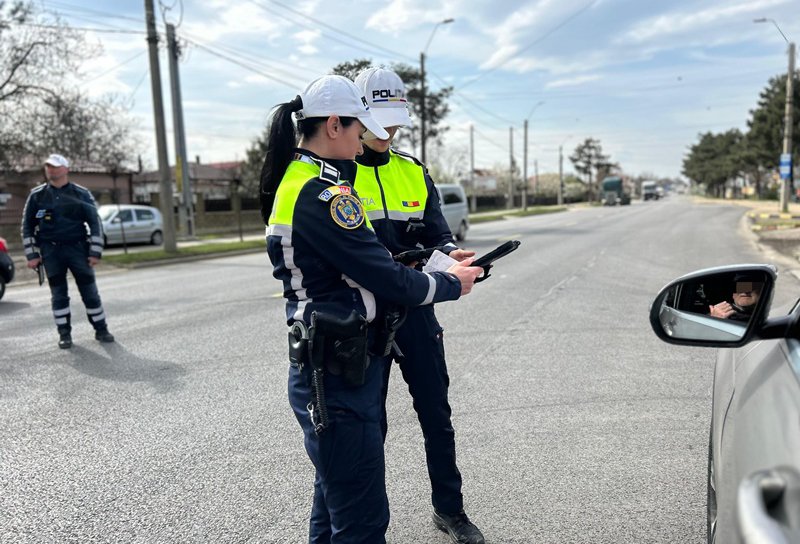 Șofer de 71 de ani,  depistat la volan cu permisul suspendat