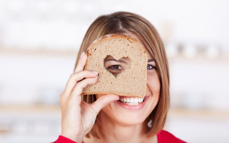 Ar trebui să renunți la pâine dacă încerci să slăbești?
