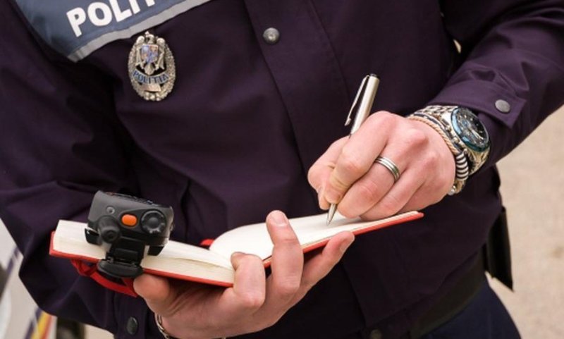 Dosar penal pentru conducere fără permis și furt în scop de folosință