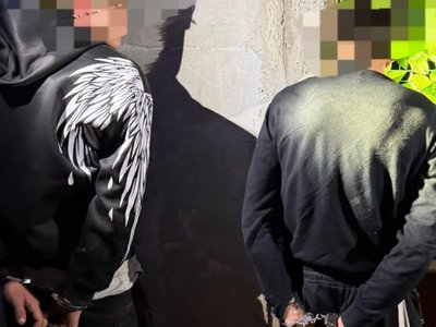 Trei tineri reținuți după ce …