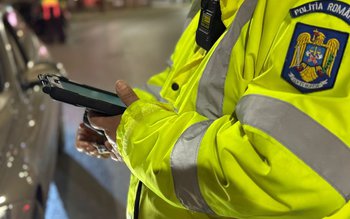 L-au prins mangă la volan: …