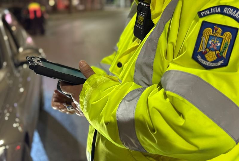 L-au prins mangă la volan: botoșănean de 49 de ani, dus direct în arest