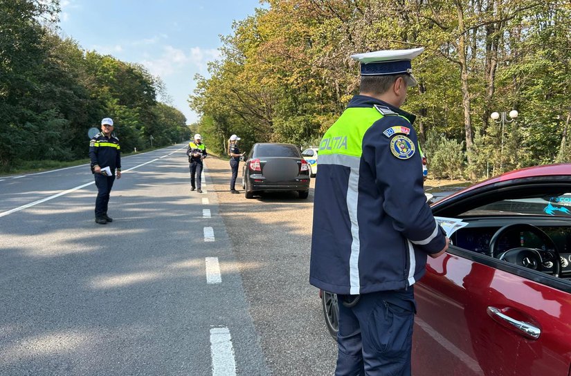 Acțiune la Dorohoi pentru siguranța cetățenilor: 2 permise de conducere reținute, și amenzi de peste 9.000 de lei