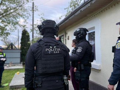 Trei bărbați reținuți pentru deținere …