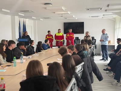 Pregătirea viitorilor voluntari continuă la …