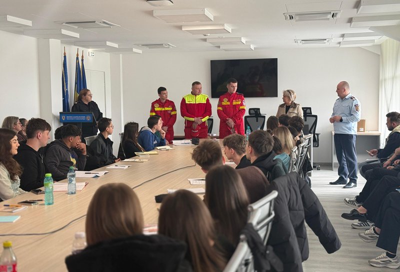Pregătirea viitorilor voluntari continuă la ISU Botoșani