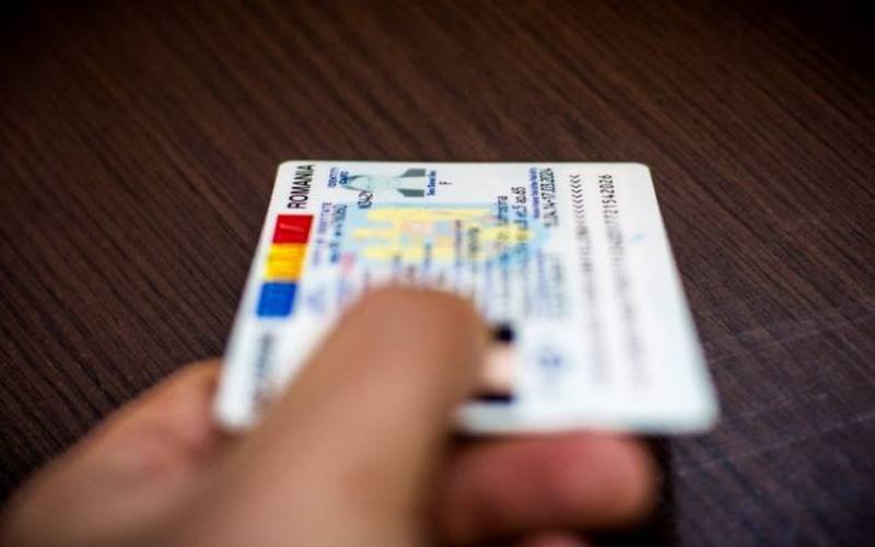 Ce documente în original sunt obligați să aibă asupra lor șoferii care circulă pe drumurile publice din România