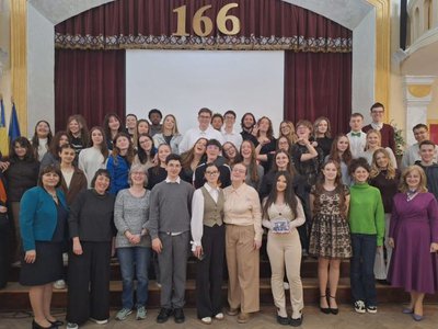 Premii, proiecte și înscrieri la …