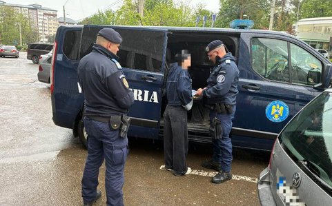 Tănă…
