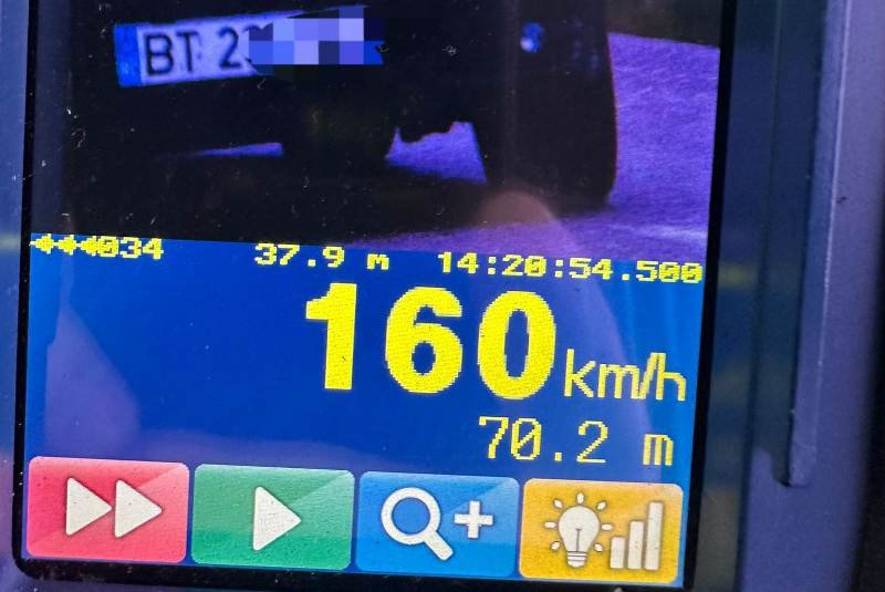 Depistat cu aparatul radar, cu viteza de 160 km/h în orașul Darabani
