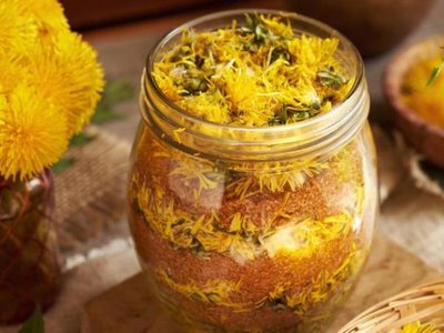 Vinul medicinal din flori de …