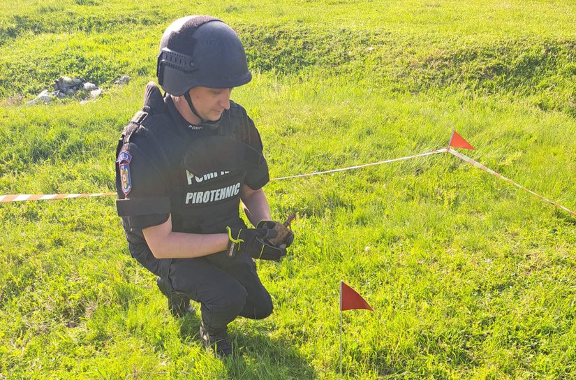 Două grenade descoperite în județ în ultimele ore