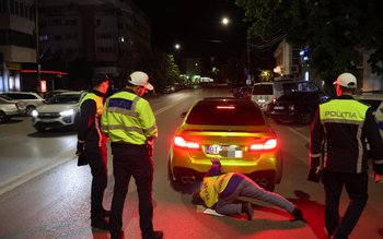 Șofer sancționat pentru turarea excesivă …