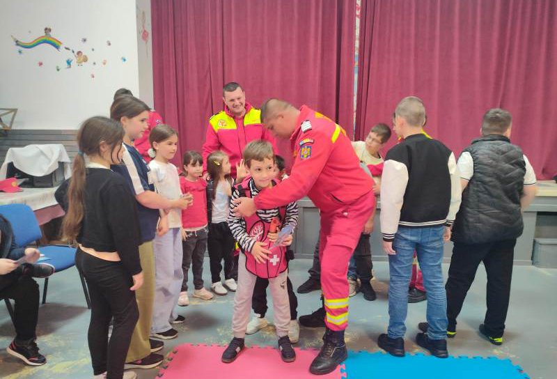 Lecție de viață la Botoșani: peste 150 de participanți au învățat tehnici de prim ajutor